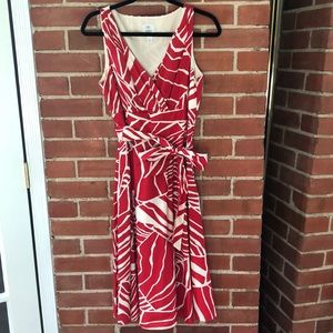 Suzi Chin for Maggie Boutique - Red Dress Highlighting Waist with Bow -Size 10
